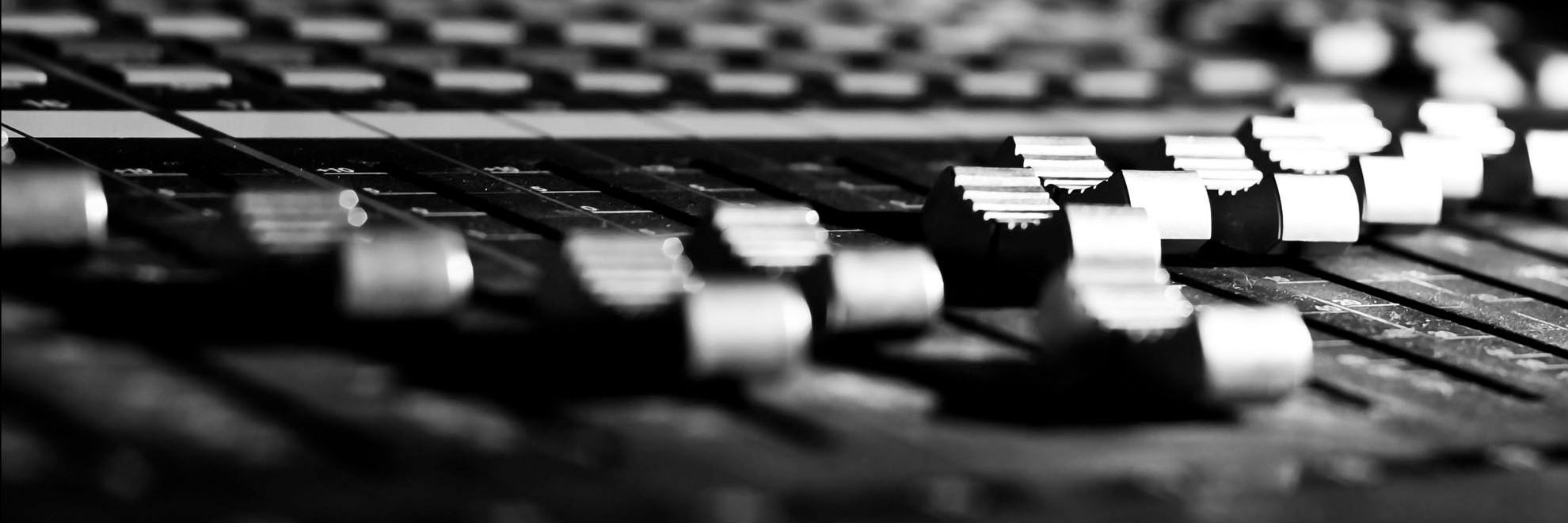 nmuvnl's profile banner image