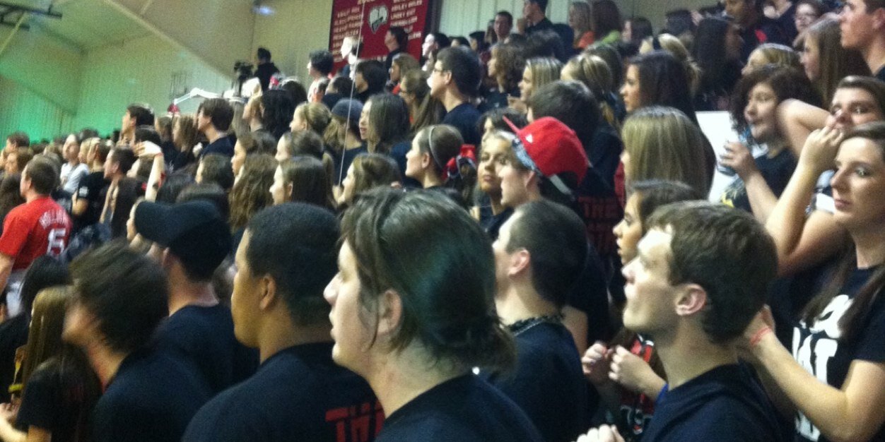 Victor-E Bearcat banner