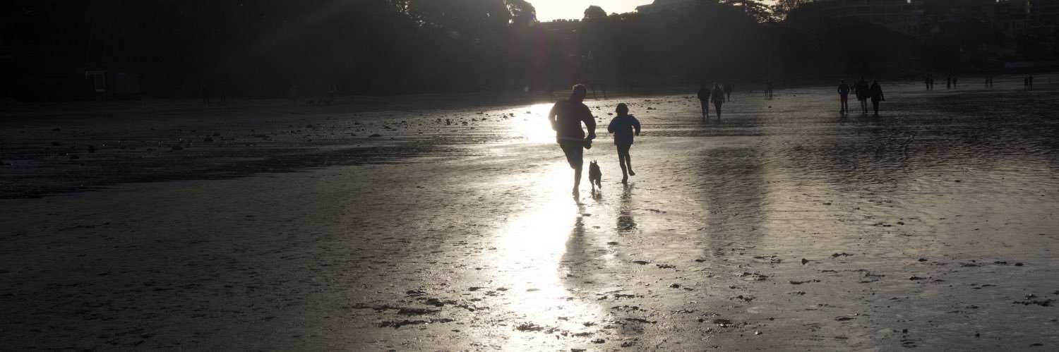 Robyn Malcolm banner