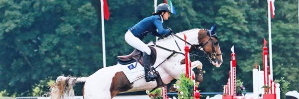 pixie_thomas Profile Banner