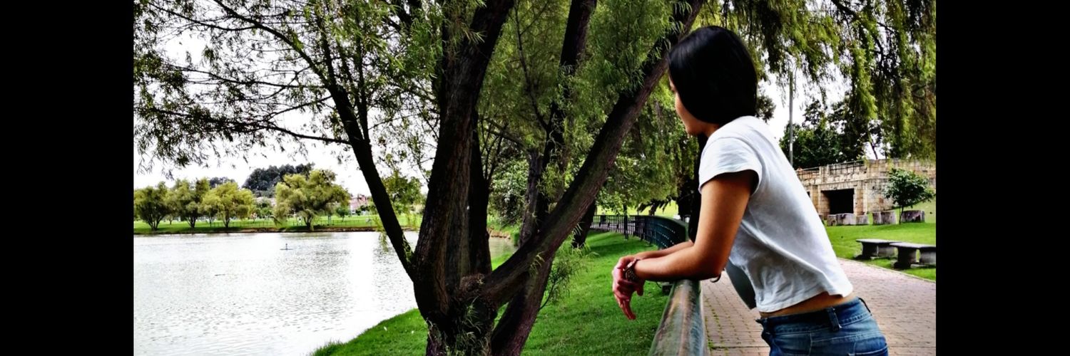 _LauraLaverde4's profile banner image