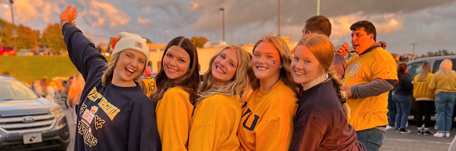 delaneyzayne's profile banner image