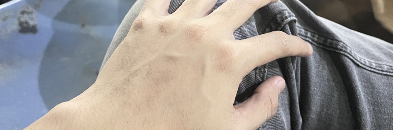 justjjyi's profile banner image
