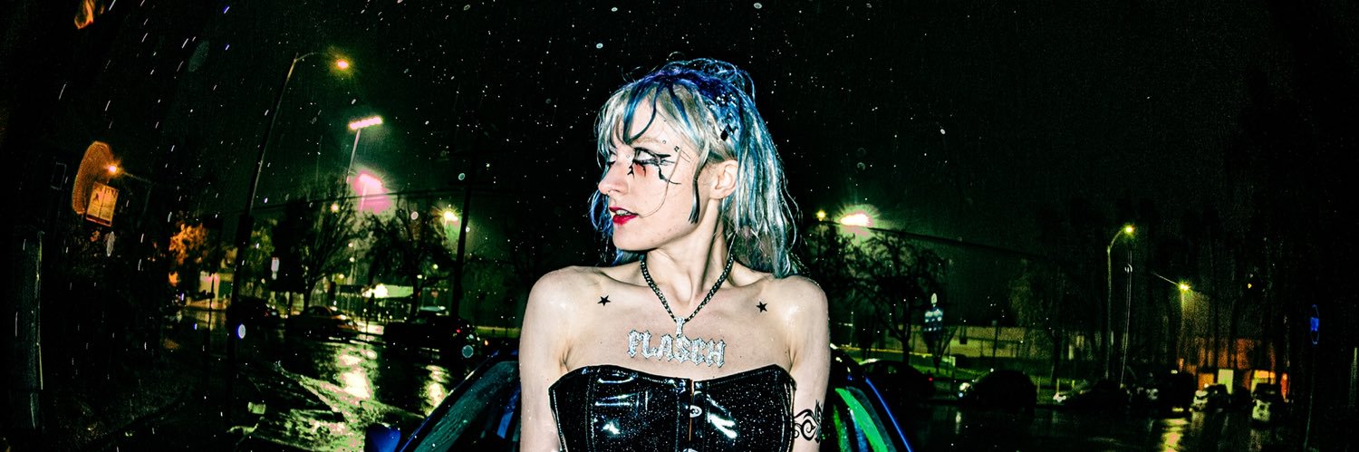 helloflasch's profile banner image