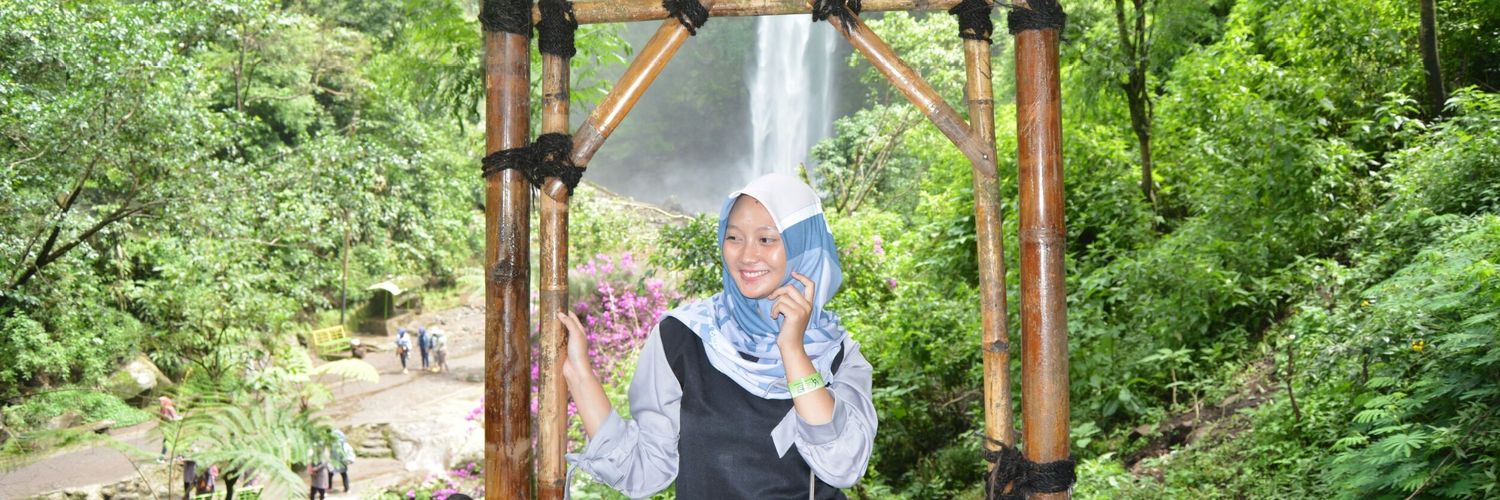 nisrina_7's profile banner image