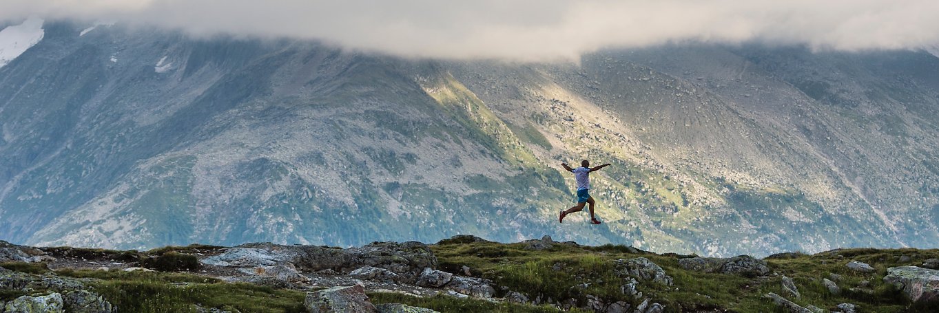 Donnie Campbell banner