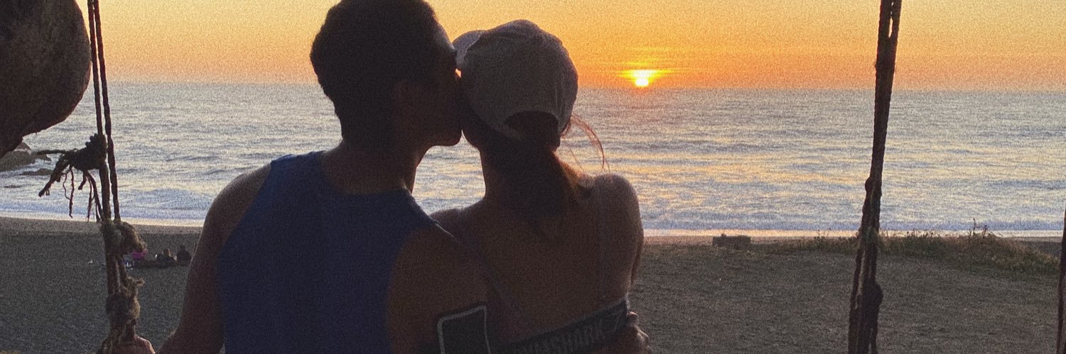 clarhens's profile banner image