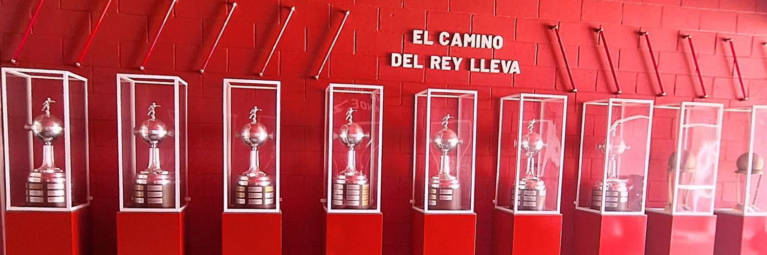 Coquita de vidrio 🇦🇹🏴󠁧󠁢󠁳󠁣󠁴󠁿 banner