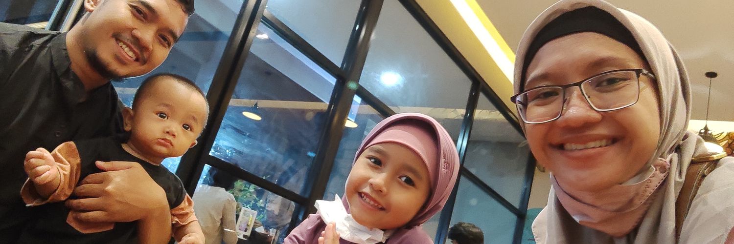 hdevianti's profile banner image