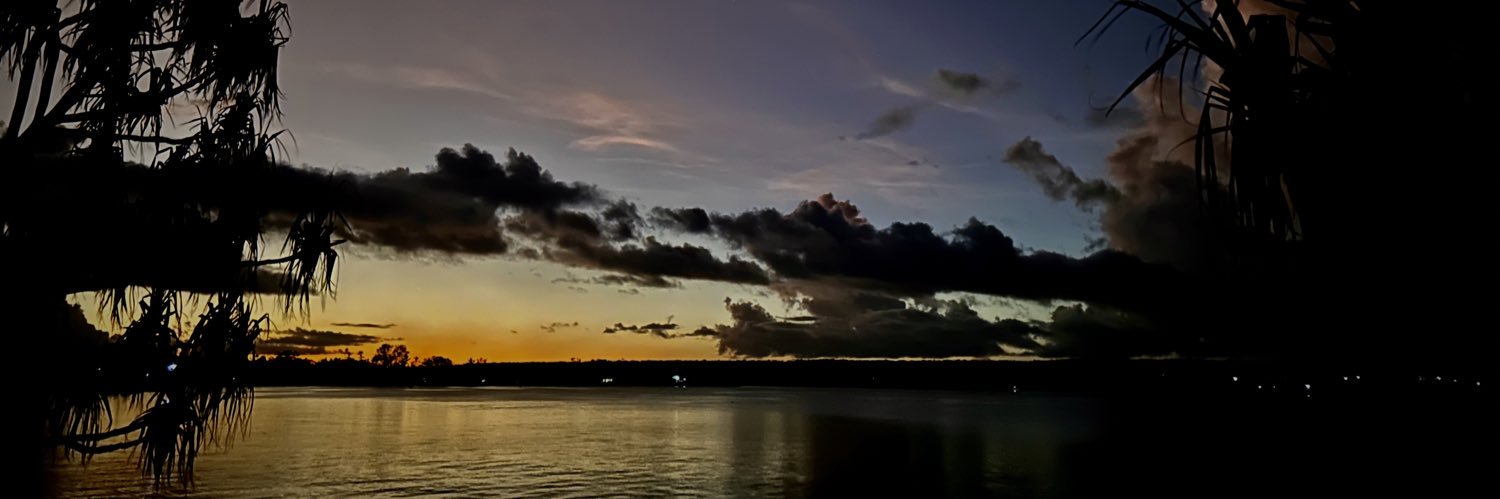 Obed J 🇻🇺 🌴👣🌊 banner