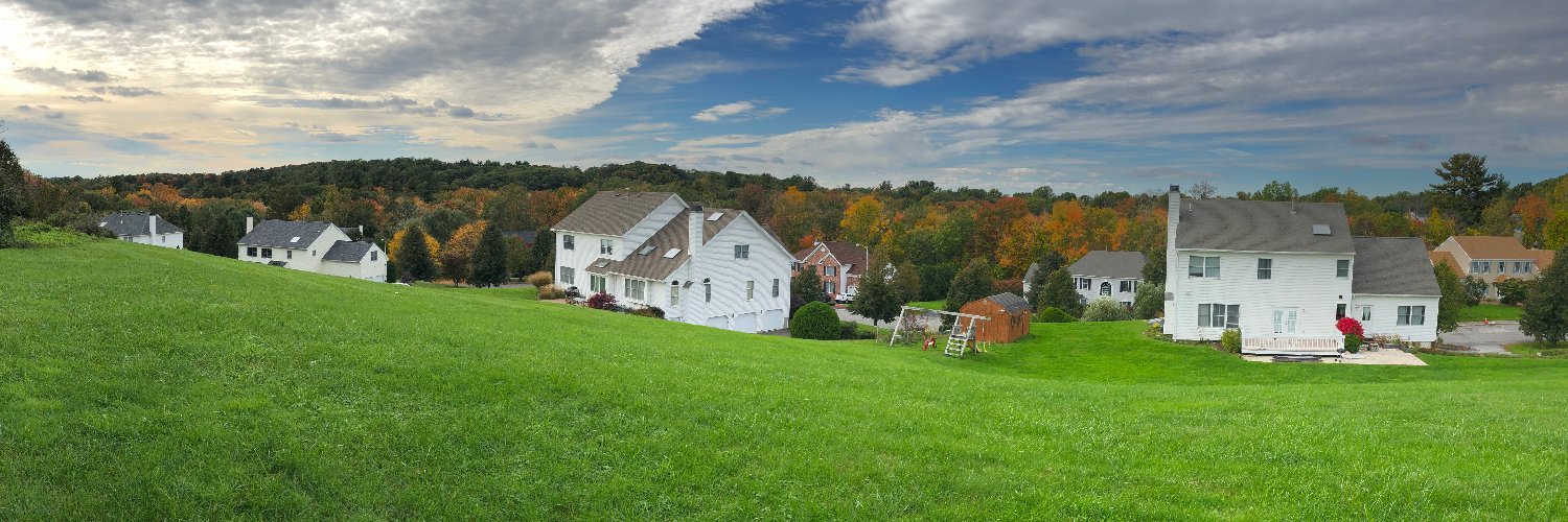 Islam Hussein banner