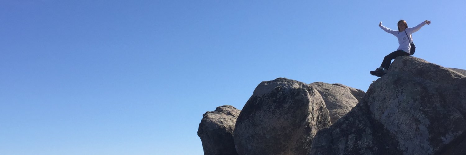 amanduholsen's profile banner image