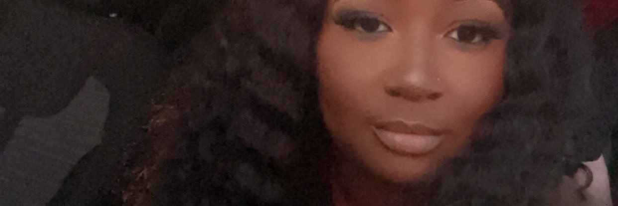 _lizzieoh's profile banner image