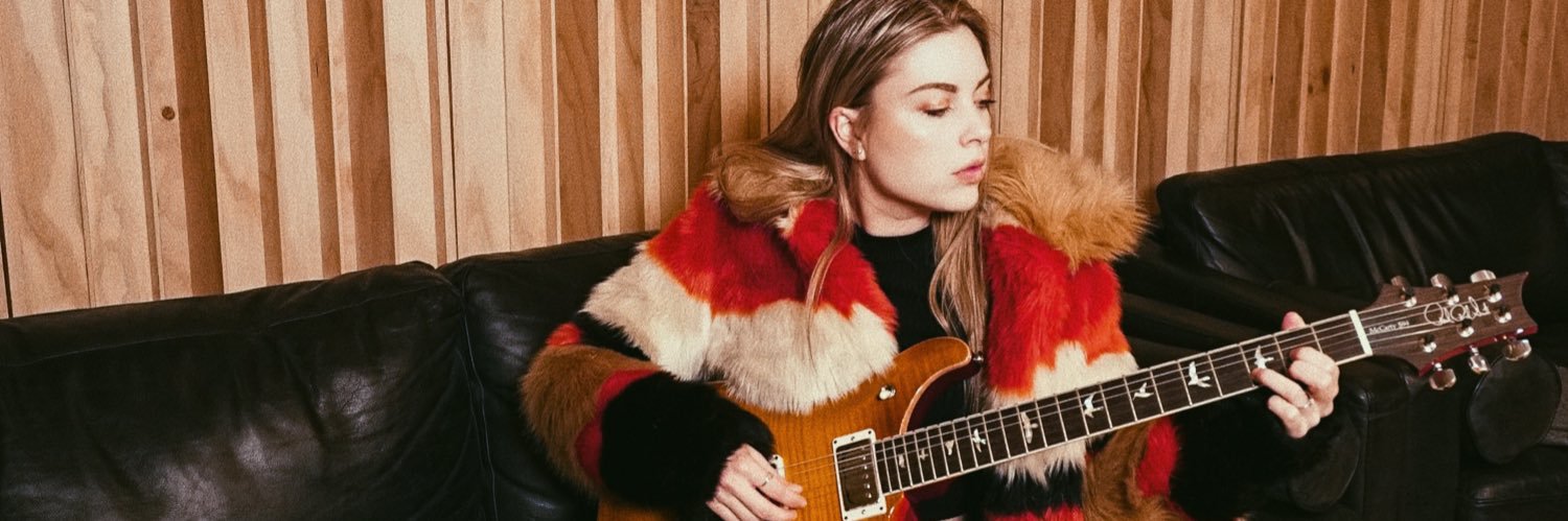 maryloularson_'s profile banner image