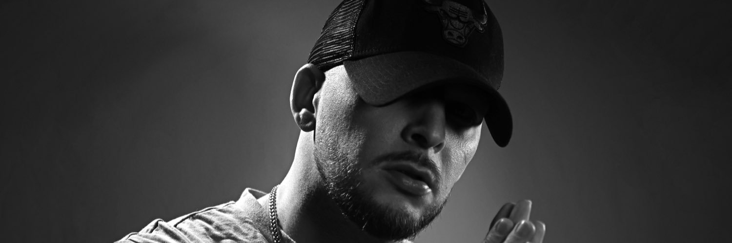 Loquaze's profile banner image