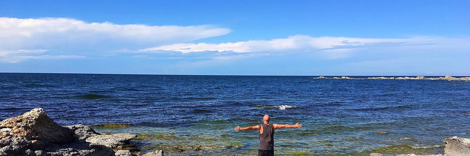 Critow's profile banner image
