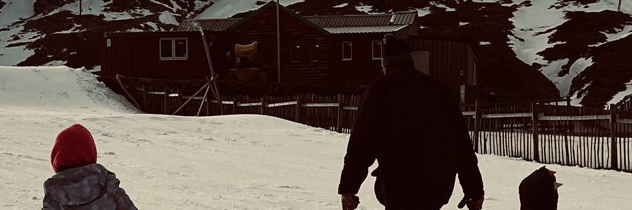 Clogiebear's profile banner image
