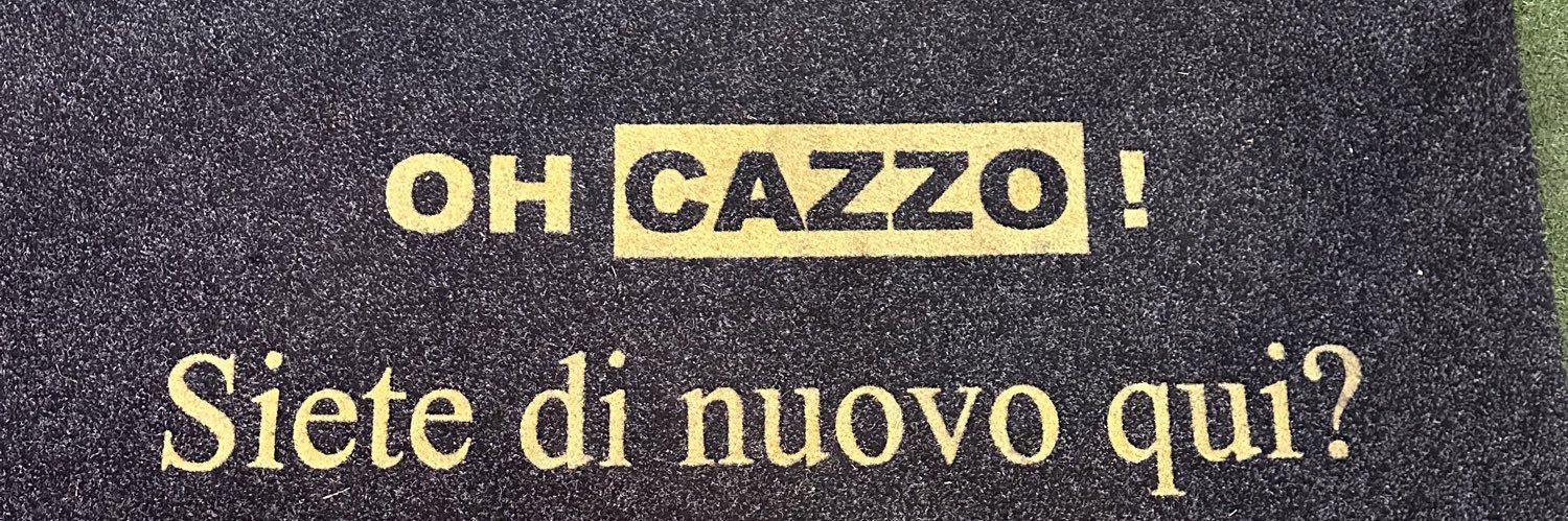 manucirco's profile banner image