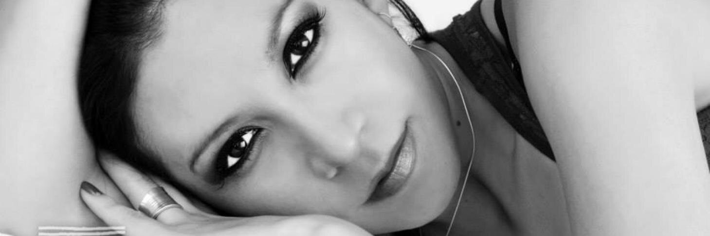 mely_cious's profile banner image