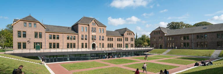 School of Business and Economics @UM banner