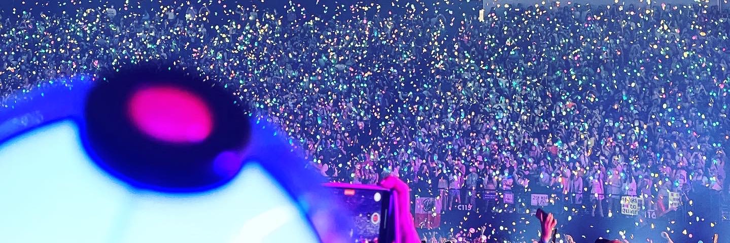 Tia/Tracey 💜 A BTS Fan. Legit OT7. banner