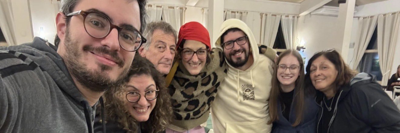 merlicha's profile banner image