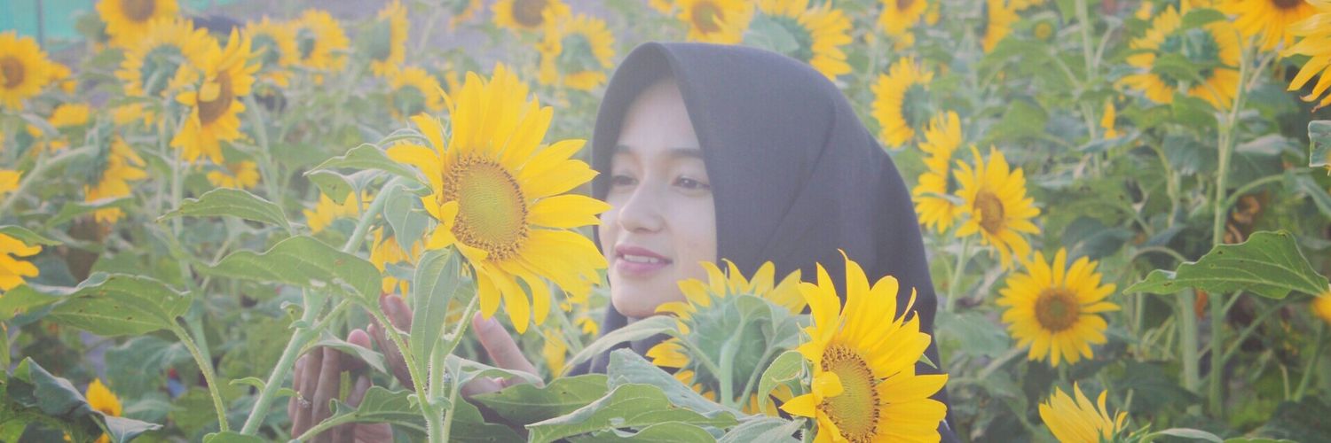 arywinda13's profile banner image
