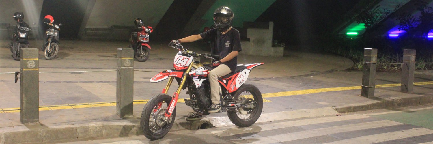 ade_lansyah's profile banner image