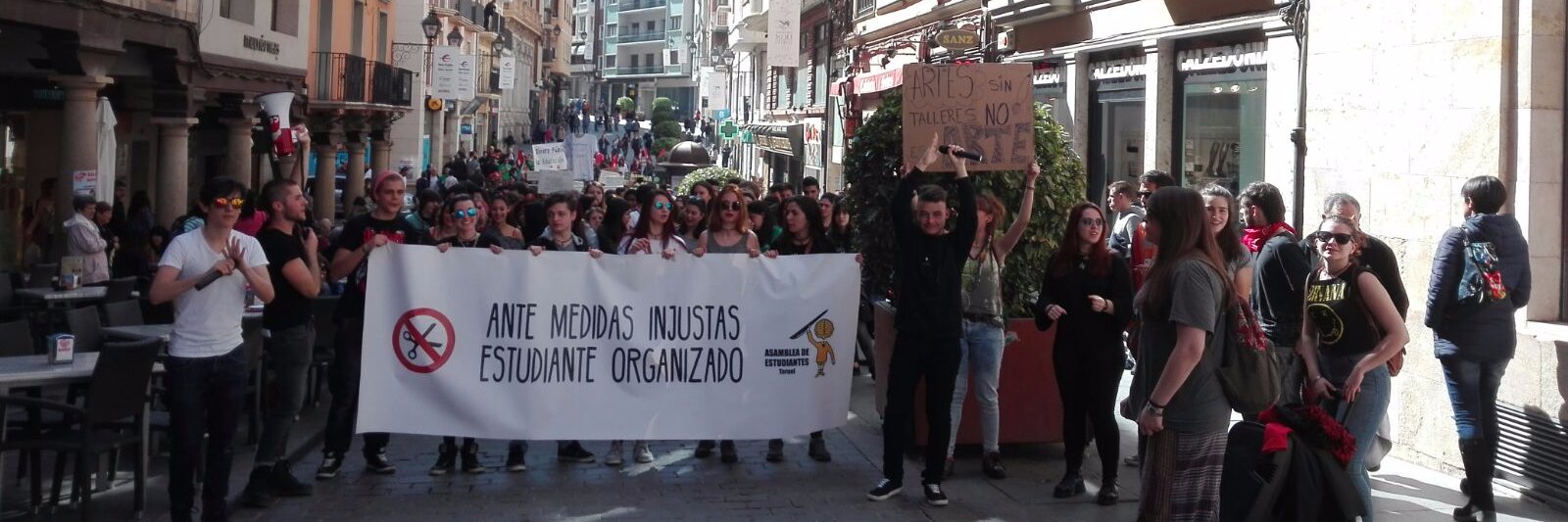 EstudiantesTRL's profile banner image