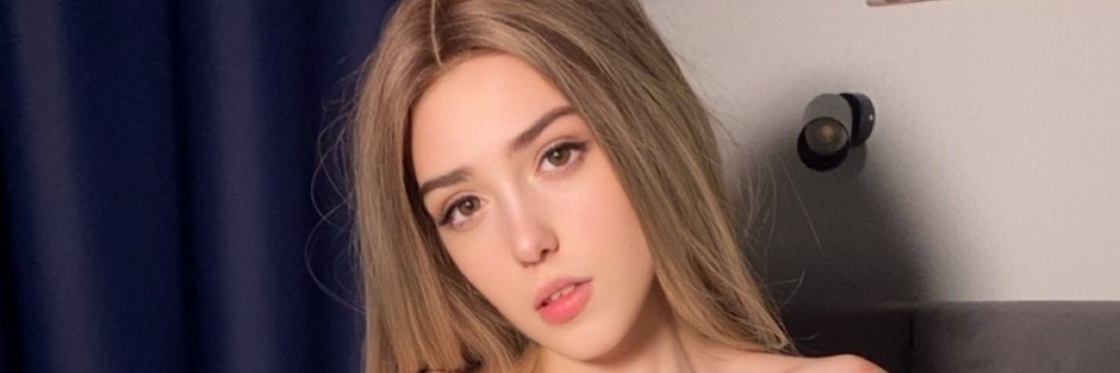 Ava banner