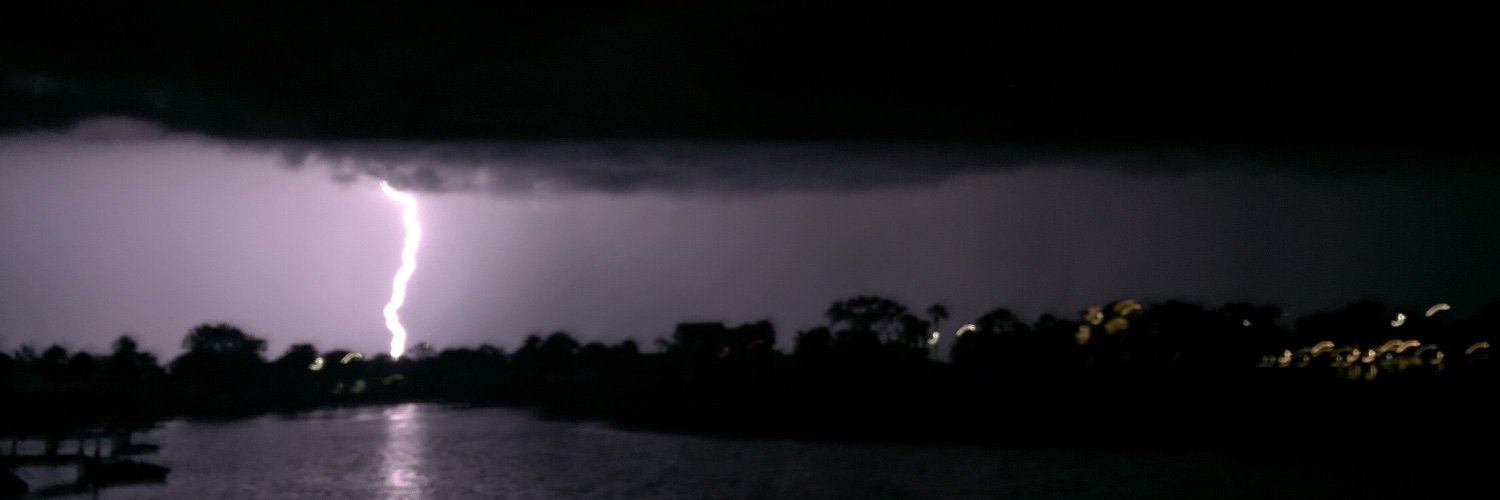 KimNader1's profile banner image