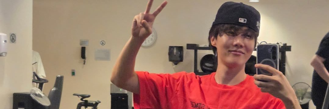 saritakwrd's profile banner image