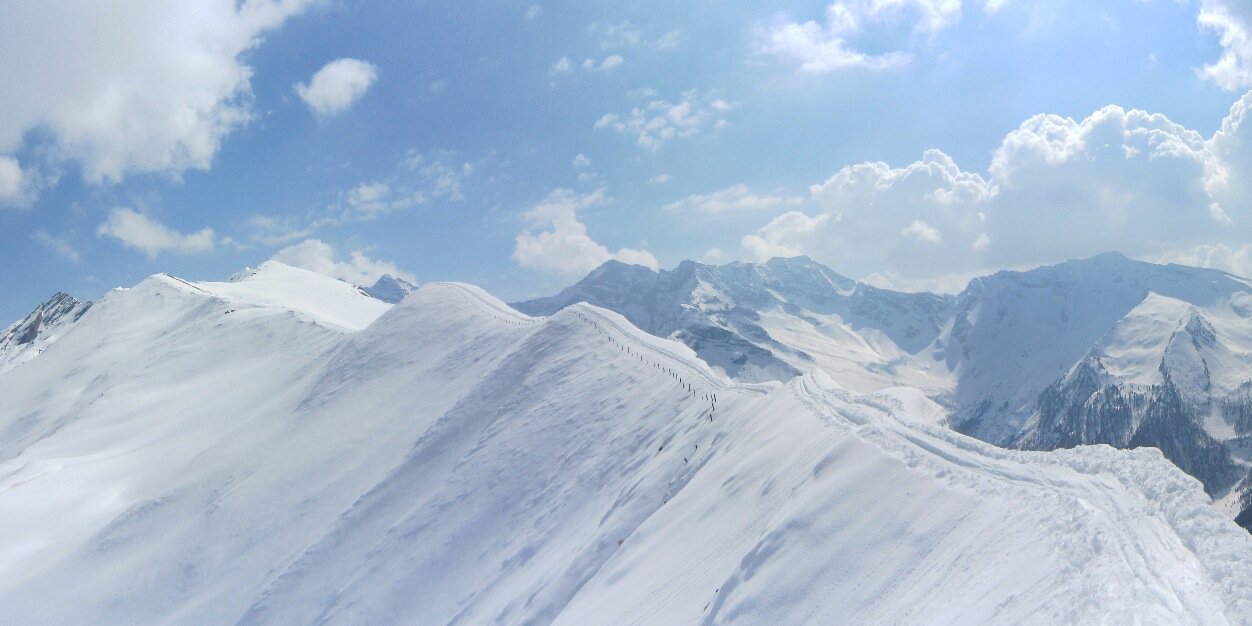 Simon Ostermann banner