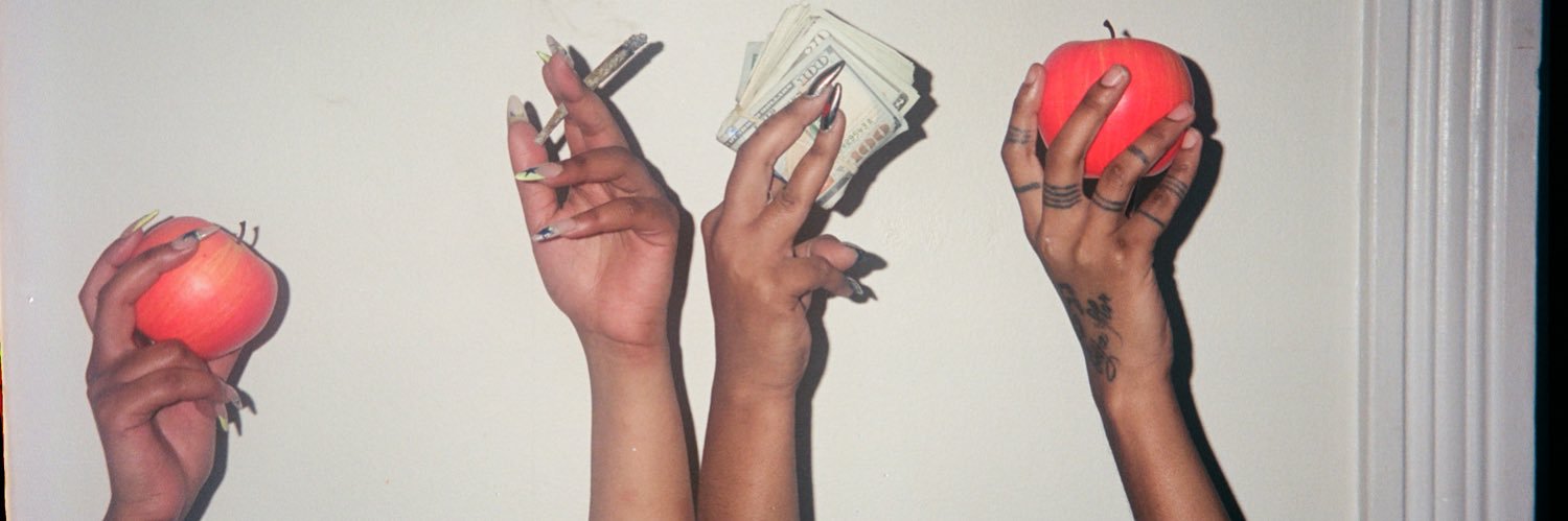 Donald Grunge's banner