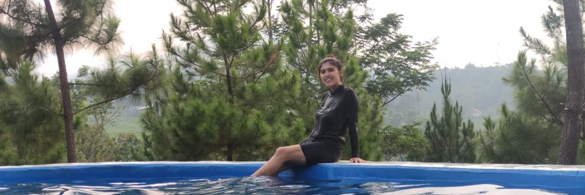 pinaapin's profile banner image