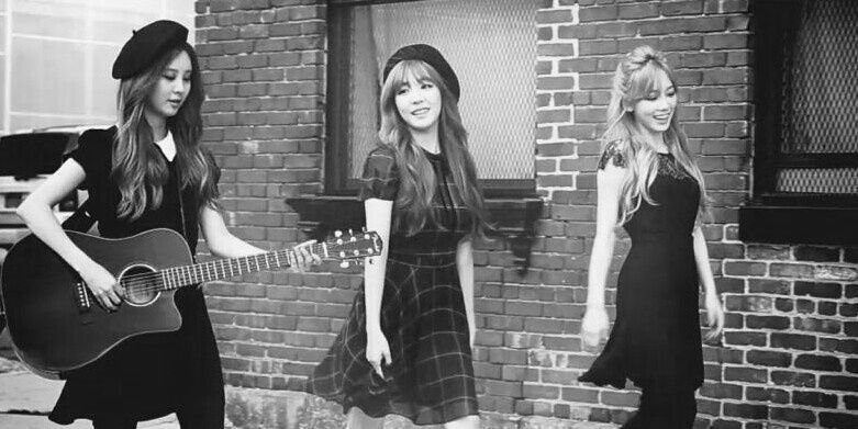 tiffkr's profile banner image