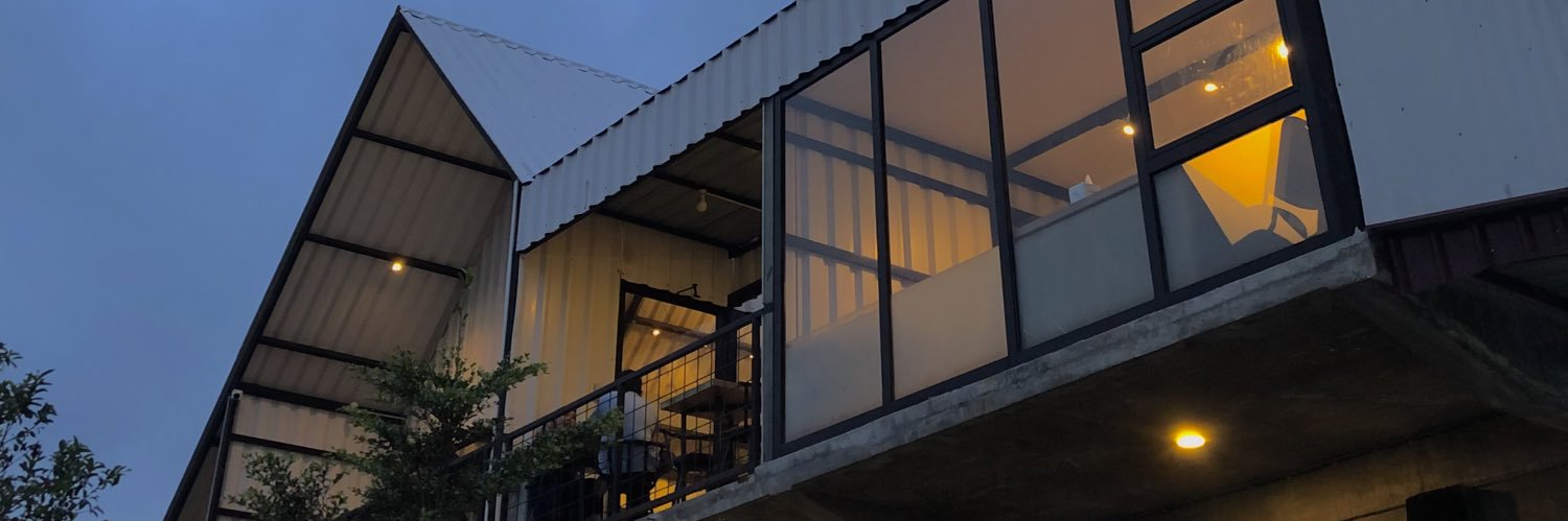 djiotie's profile banner image