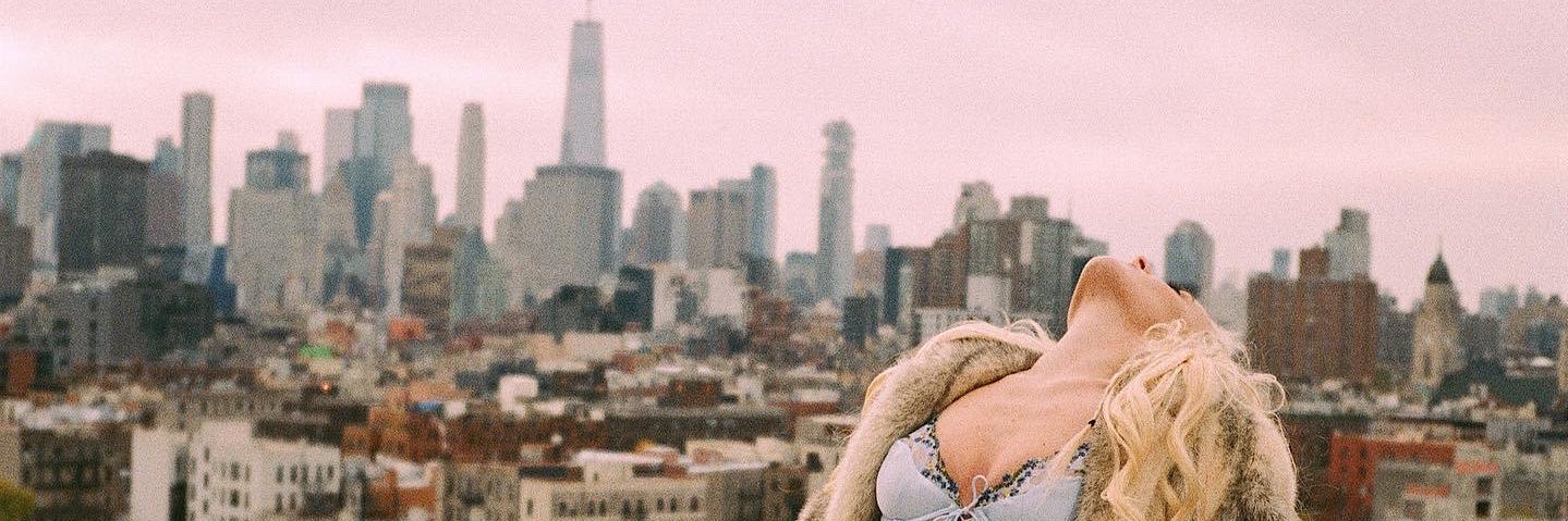 ihateblonde's profile banner image