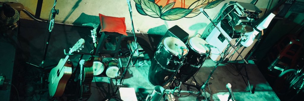 randombe's profile banner image