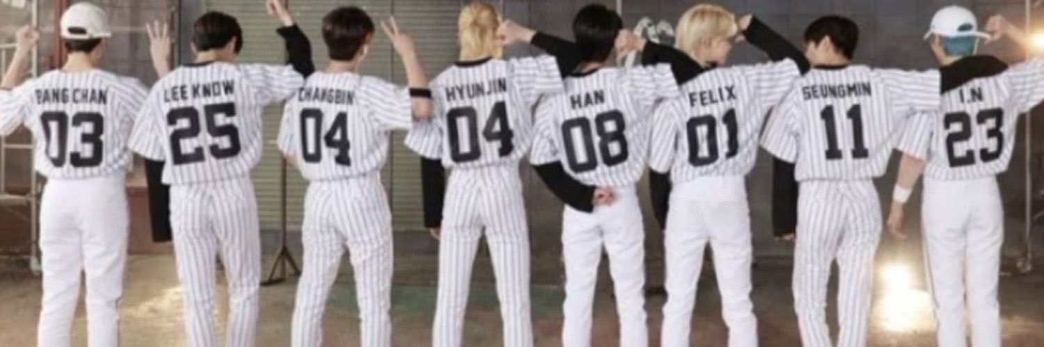 M3l1na77's profile banner image