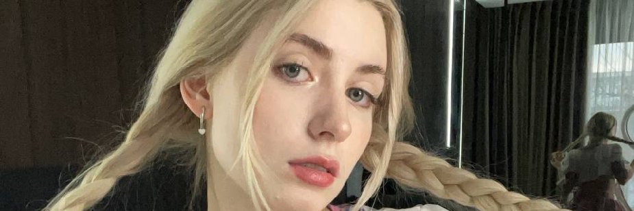 AliceeTherli's profile banner image