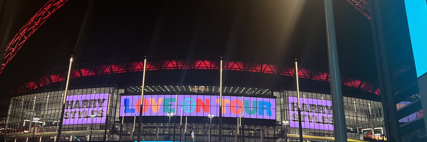 clara 🛸 banner