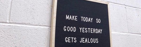 katyloesch Profile Banner