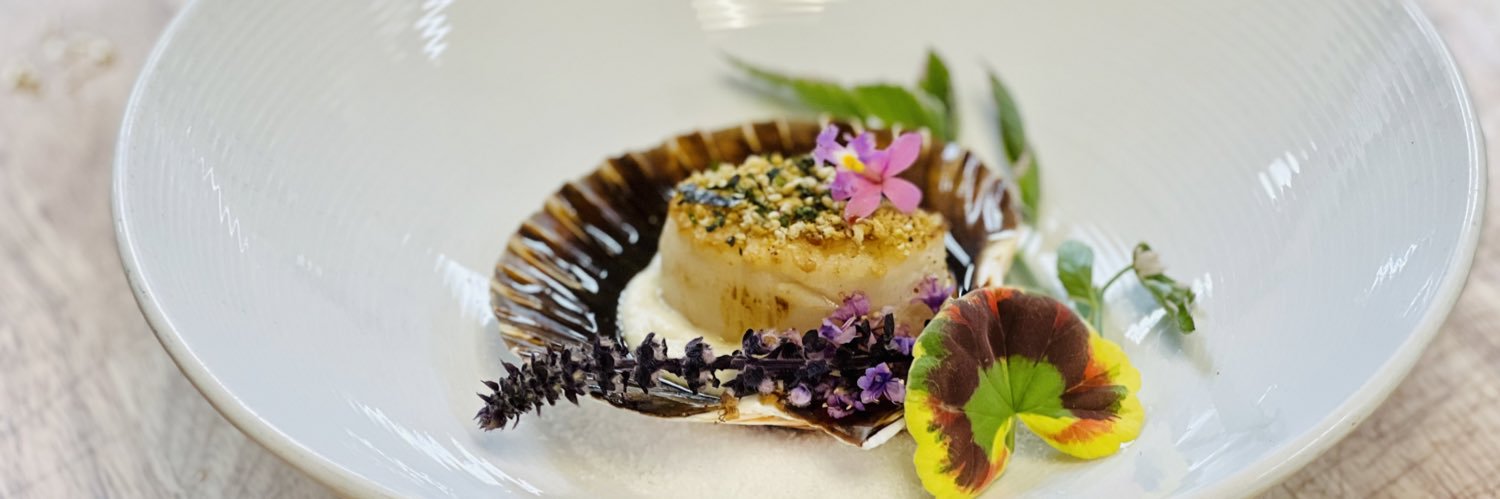 Bernard Guillas banner