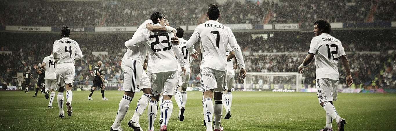 iam_akhans's profile banner image
