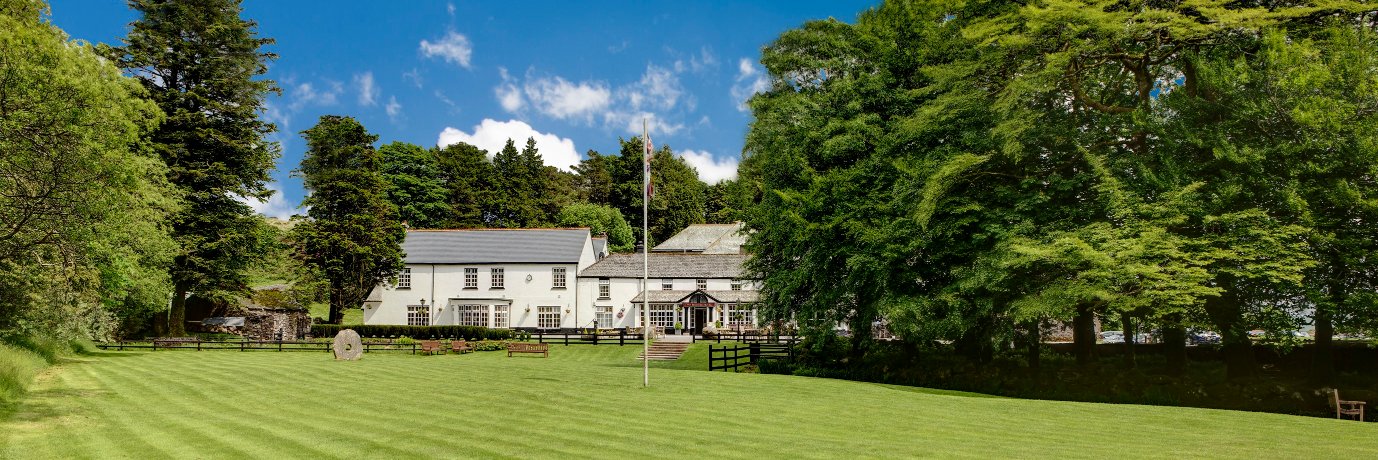 𝐓𝐖𝐎 𝐁𝐑𝐈𝐃𝐆𝐄𝐒 𝐇𝐎𝐓𝐄𝐋 banner