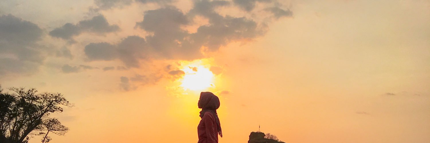 Devi_fitriyah's profile banner image