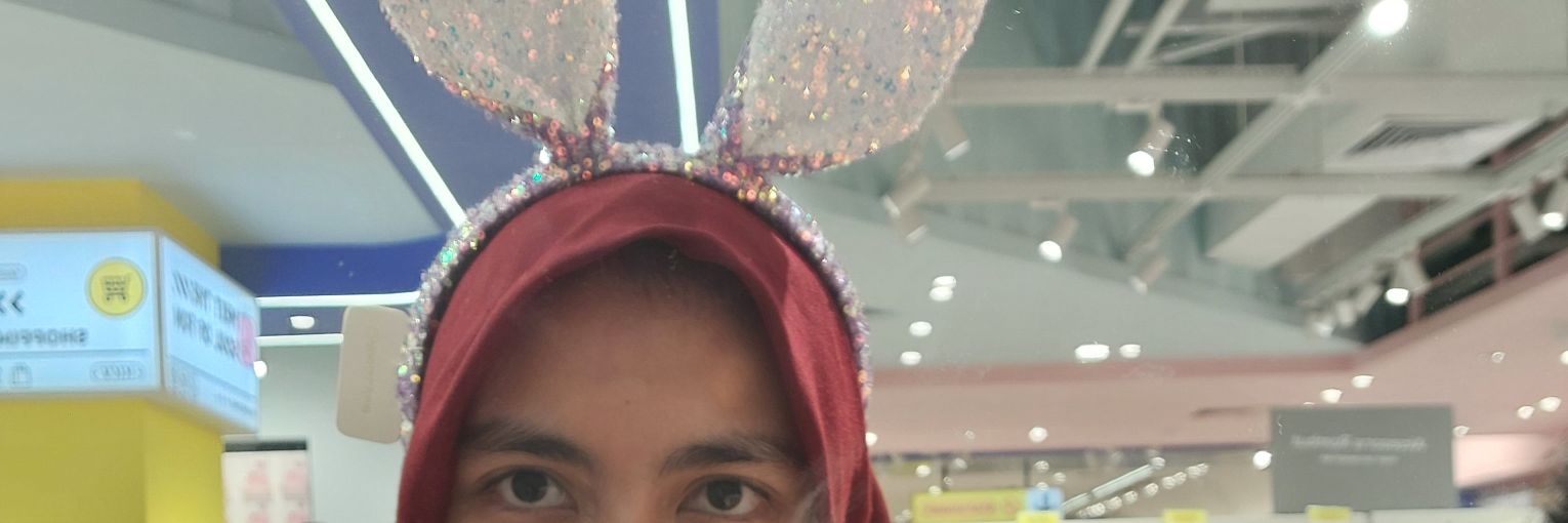 Undercoverhmmm's profile banner image