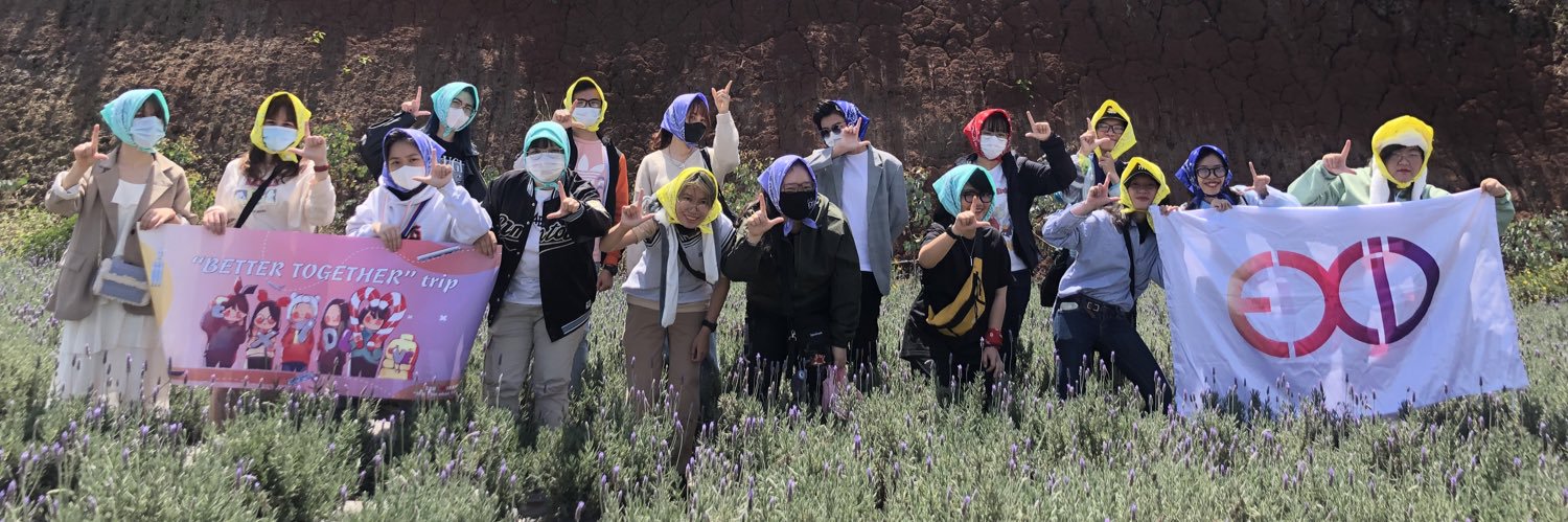 VioletDang's profile banner image