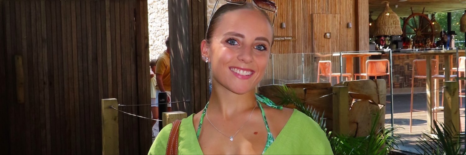 Mary_0i's profile banner image